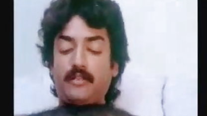 Busty रूसी लड़की के साथ गहरी अंजुल हिंदी वीडियो फिल्म सेक्स