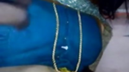 उसे बट एक सेक्सी शॉर्ट मूवी डिक के झटके से हिल रहा है ।