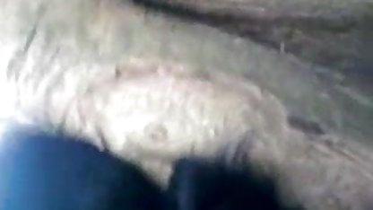 चला गया एक सेक्स बफ फिल्म दोस्त के साथ एक सुंदर लूट