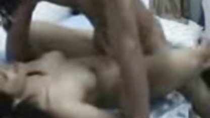 लाल बालों वाली माँ सिखाता सेक्सी बीएफ भोजपुरी फिल्म है युवा