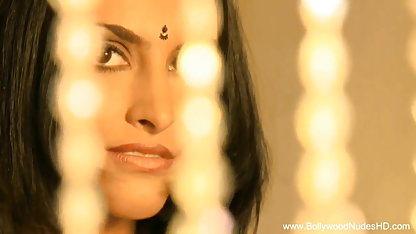Audrey Noir ऐश्वर्या सेक्सी फिल्म अपने खुद के किटी सहलाया