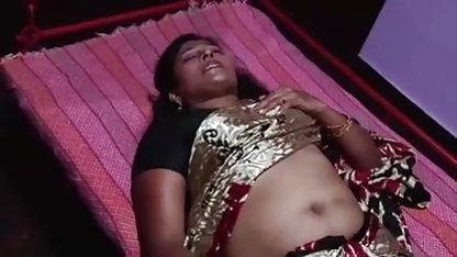मिठाई भगशेफ इंग्लिश फिल्म वीडियो सेक्सी युवा काले बाल वाली