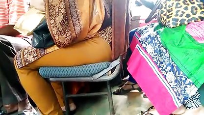 युवा सौंदर्य दिया इंग्लिश फिल्म सेक्सी वीडियो में ऊपर एक गंजा दादा