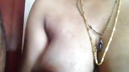 काले बाल वाली तेलुगू सेक्सी ब्लू फिल्म चूसा और shagered पर एक बड़े सोफे