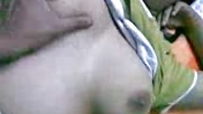 गर्म सेक्सी फिल्म में गुदा काले बाल वालीलड़की Masturbates करीब ऊपर