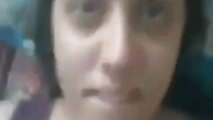 दो किशोरी निपल्स मरोड़ते बंद हिन्दी सेक्सी मूवी योनि