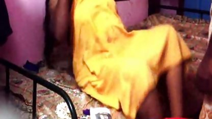 गर्म सुनहरे बालों वाली दिया सभी सेक्सी फिल्म नीग्रो में चश्मा