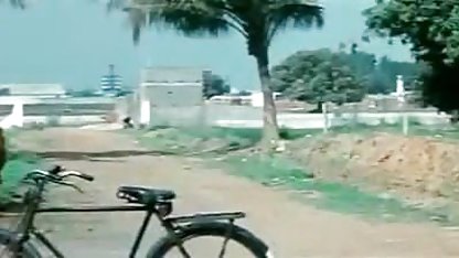 लाल रेखा की सेक्सी पिक्चर देवहा ने खुद को एक गर्म खून घोड़ी दिया