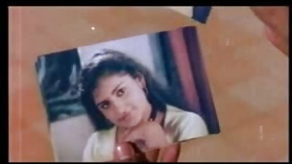 प्राचीन शैली में मनीषा कोइराला की सेक्सी फिल्म प्यार अलौचकरी